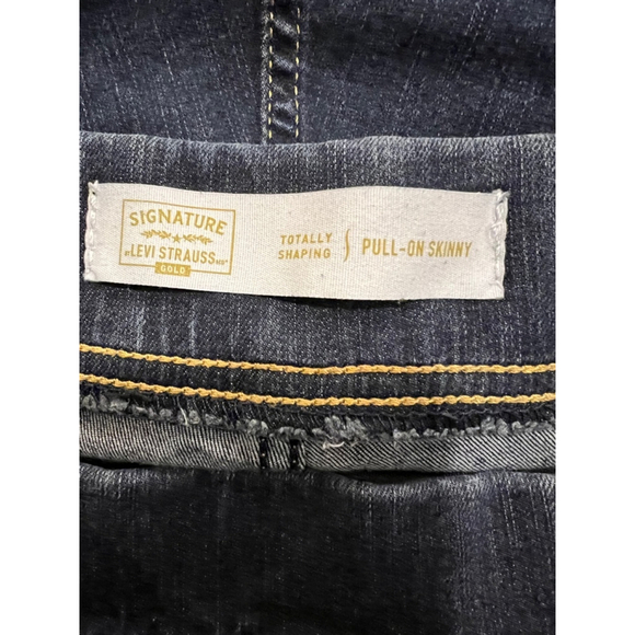 Levi's Signature Jeans, 18M, Dark Blue - Picture 5 of 8